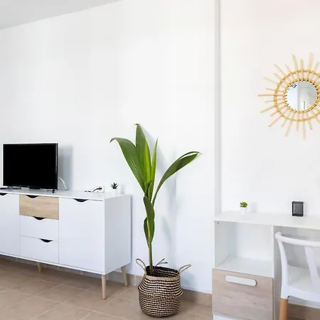 Lightbooking Tenerife Apartment