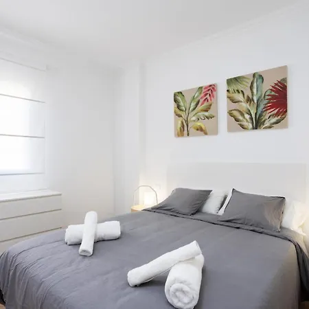 Lightbooking Tenerife Apartment *